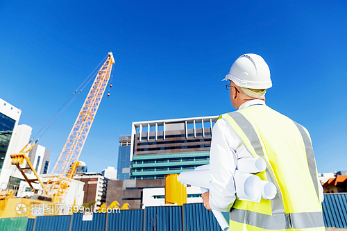 藍圖下的建設者——建筑工地工程師的施工圖景
